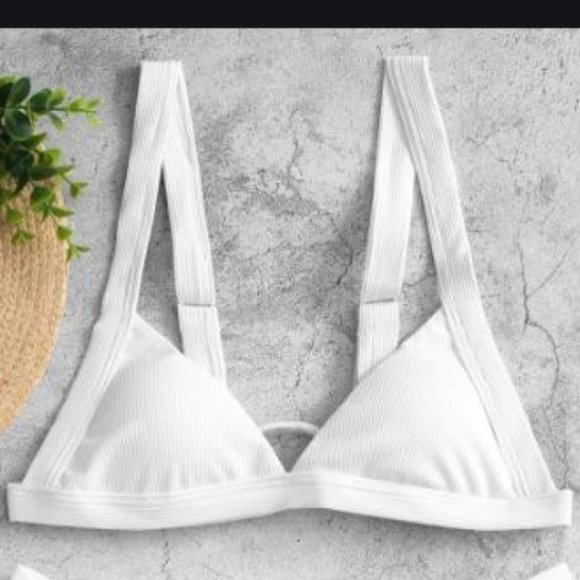 SALE!! Ribbed triangle bikini top NWT - Picture 8 of 10